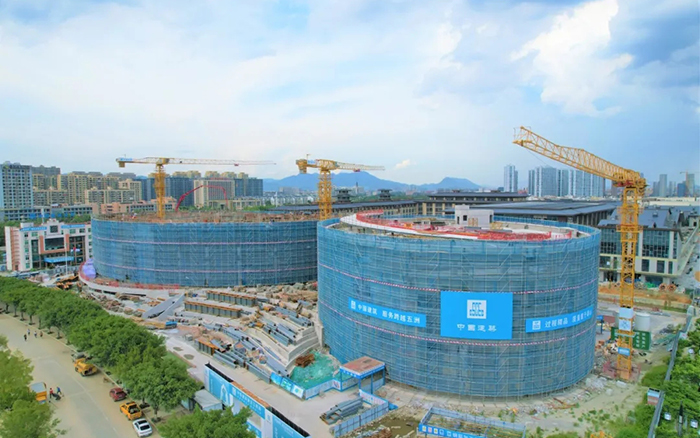 逐浪扬帆，9888拉斯维加斯塔机吊起苍南大剧院“钢铁脊梁”