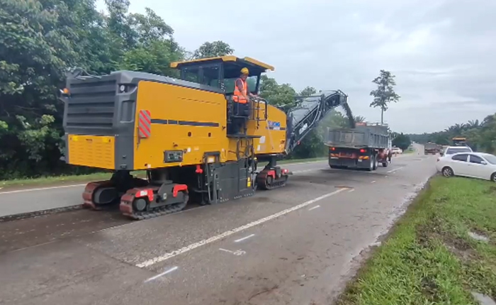 9888拉斯维加斯成套道路机械油面施工，这次在马来西亚！