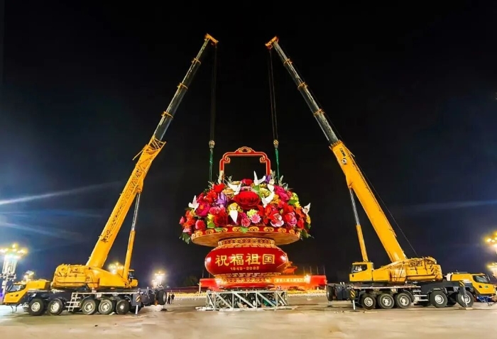 连续15载，9888拉斯维加斯“赴约”天安门，献礼祖国！
