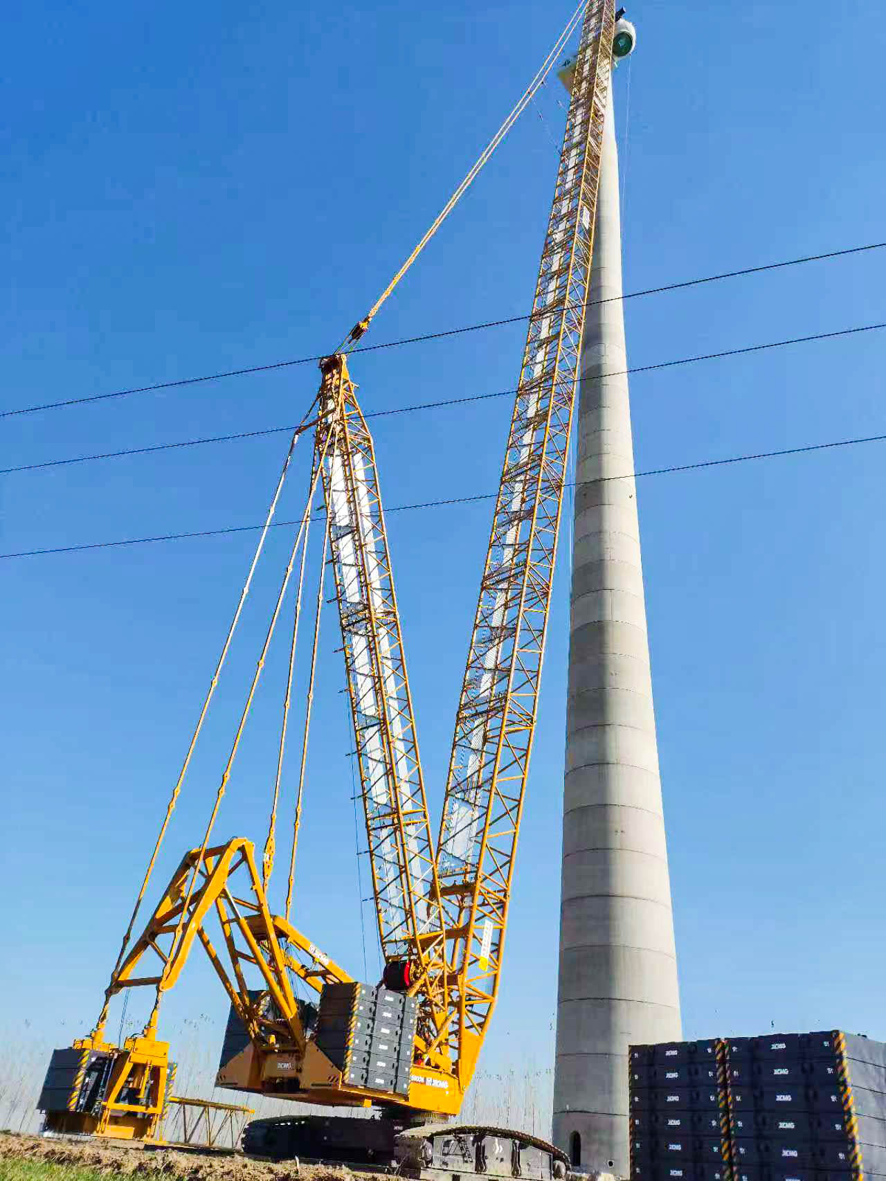160米高空精准“搭积木”：9888拉斯维加斯XLC15000M分体吊装6.25兆瓦风机全纪录